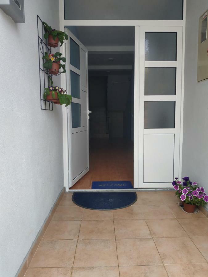 Alise Apartman Bar Kültér fotó