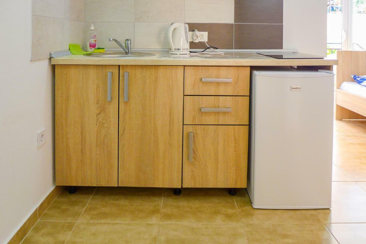 Alise Apartman Bar Kültér fotó