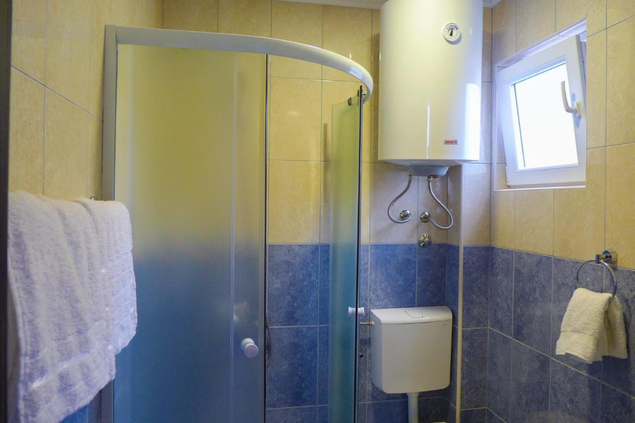 Alise Apartman Bar Kültér fotó
