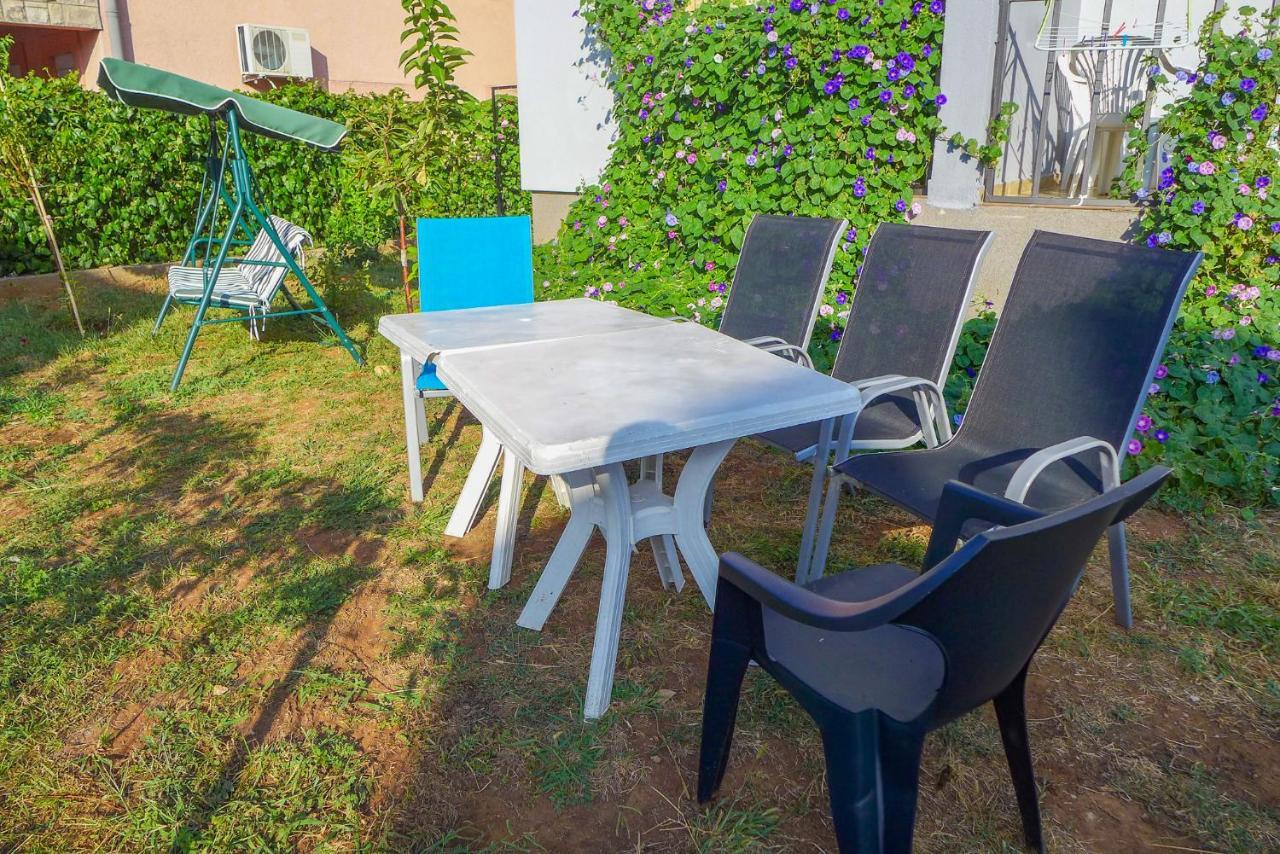 Alise Apartman Bar Kültér fotó